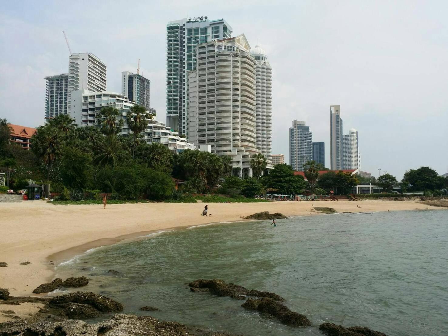 Serenity Pattaya Beach Exterior foto