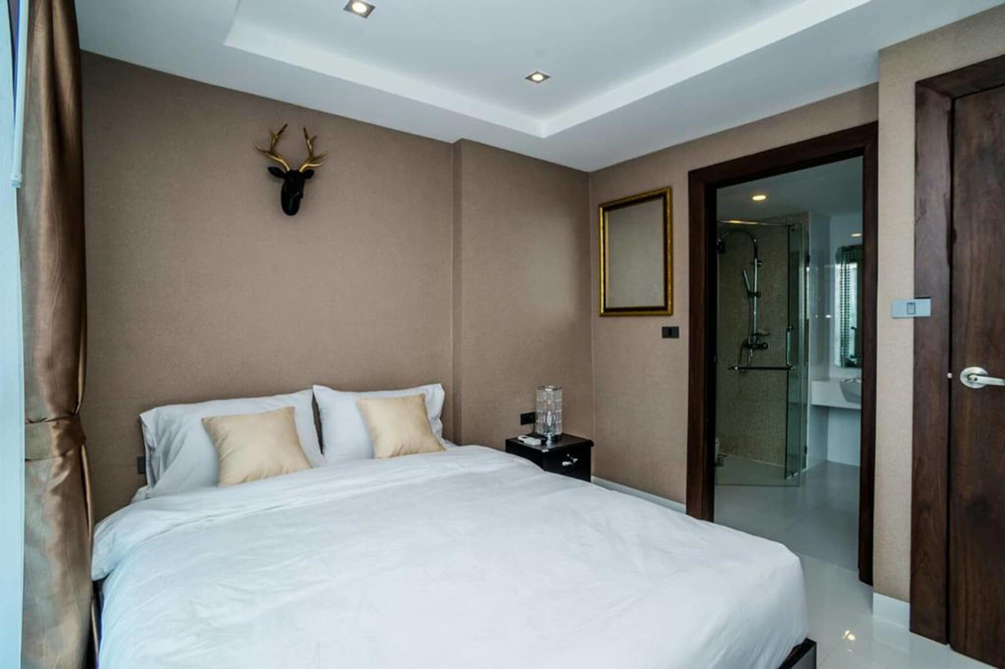 Serenity Pattaya Beach Exterior foto